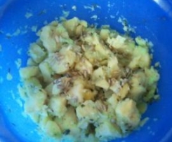 Leckerer hausgemachter Kartoffelsalat - kalorienarm!