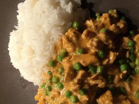 Putengeschnetzeltes mit Erbsen 