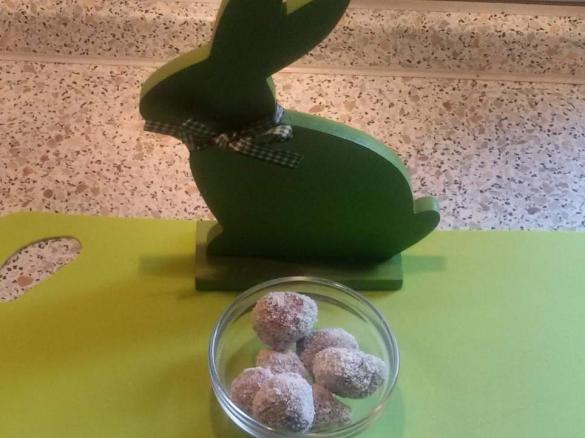 Eierlikör-Amarettini-Pralinen