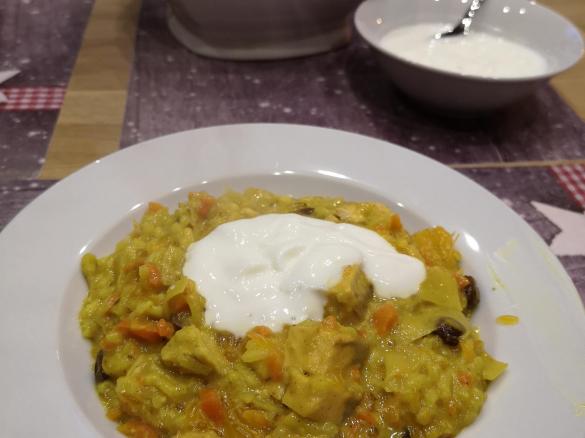 Curry-Risotto mit Lachs und Mandarinen