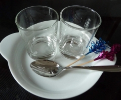 Schokoladen und Mascarpone Dessert im Glas festlich