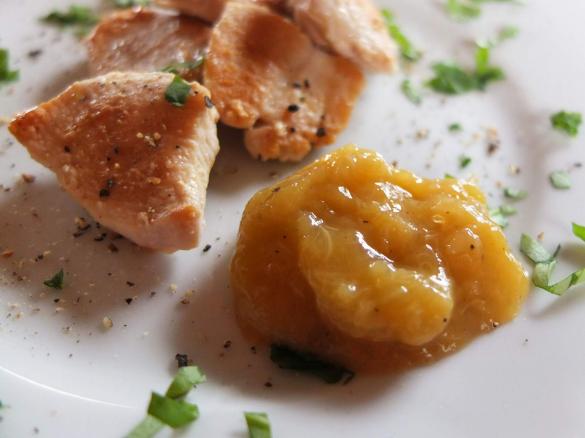 Rhabarber-Chutney - zu Grillfleisch und Kurzgebratenem