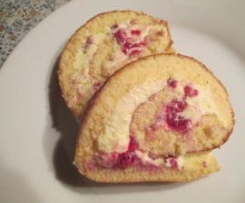 Biskuitrolle Vanille mit fruchtiger Note