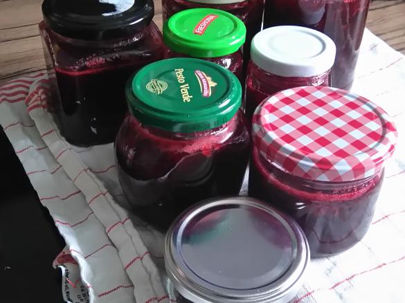 Holunderbeeren-Birnen-Vanille-Konfitüre