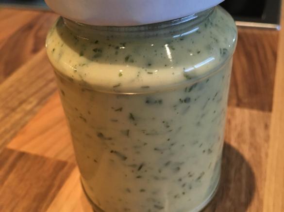 Salatdressing auf Vorrat