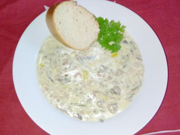 Hackfleisch-Käse-Lauch Suppe