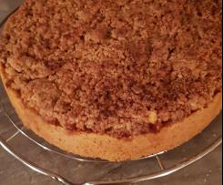 Apfelkuchen mit Marzipanstreusel