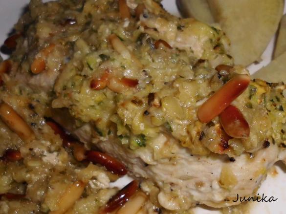 Hähnchenbrustfilet mit Zucchini- Zitronen- Topping