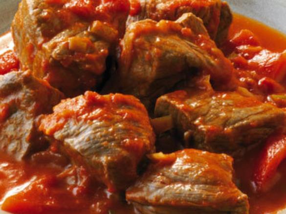 Queen's Gulasch (mit Hilfe des Schnellkochtopfs)