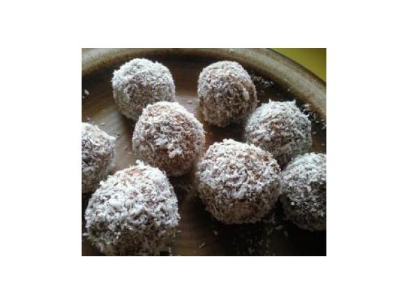 Schwedische Kokos-Haferbällchen (Kokosbollar)