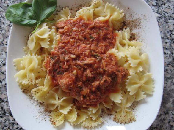 Fusilli mit Thunfischsoße