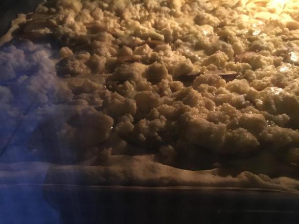 Zwetschgenkuchen mit Streusel