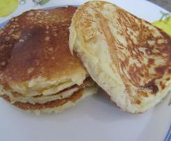 Amerikanische Buttermilch/Mais Pancakes