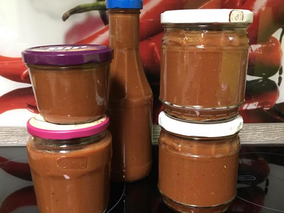 Variation Rhabarber-Ketchup