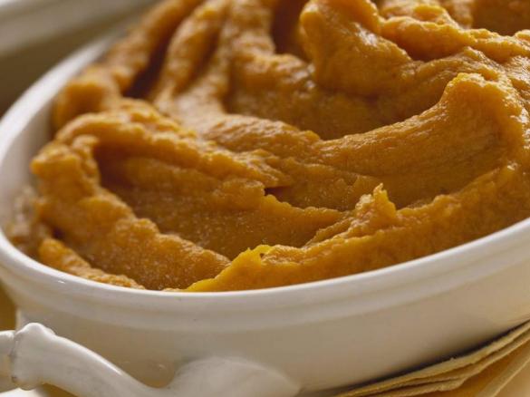 Süßkartoffelpürree/ Süßkartoffelbrei