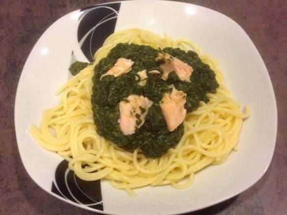 Spaghetti mit Lachsspinat (WW-tauglich)