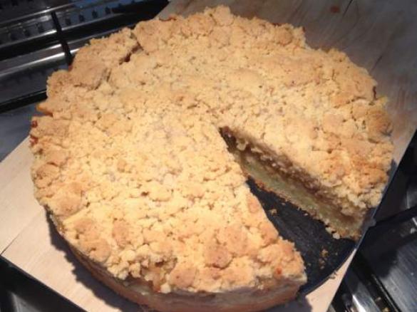 Oma Lores Apfelkuchen mit Streuseln Spezial