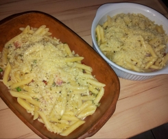 Nudelauflauf mit Lachs/Schinken, Paprika, Erbsen ....