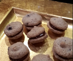 Nussbusserl mit Schokotröpfchen, glutenfreie Plätzchen