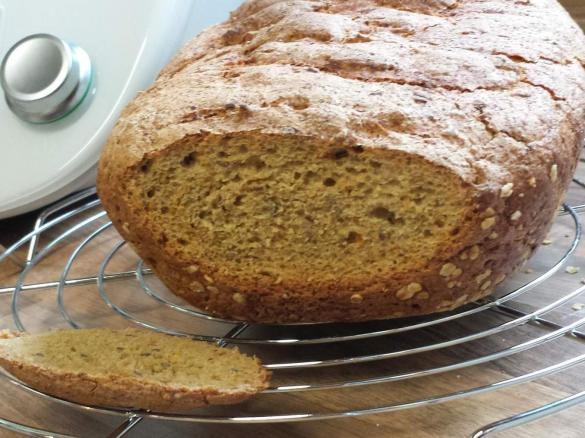 Möhren Leinsamen Brot
