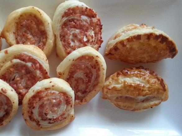 Blätterteigröllchen pikant