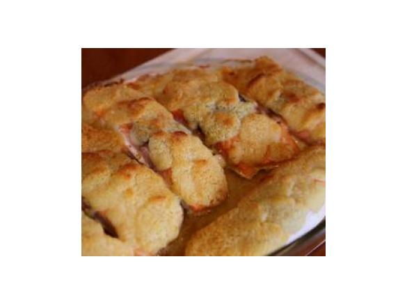 Lachs mit Meerrettichkruste, gebackenen Tomaten und Reis