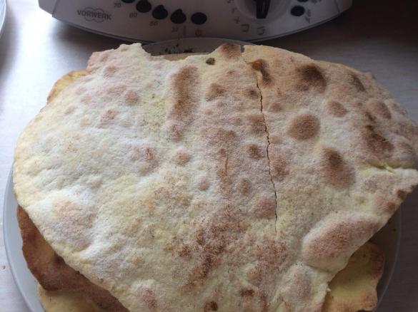 Sardisches Fladenbrot