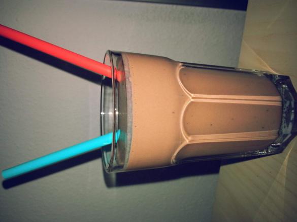 Schoko-Erdnuss-Milchshake
