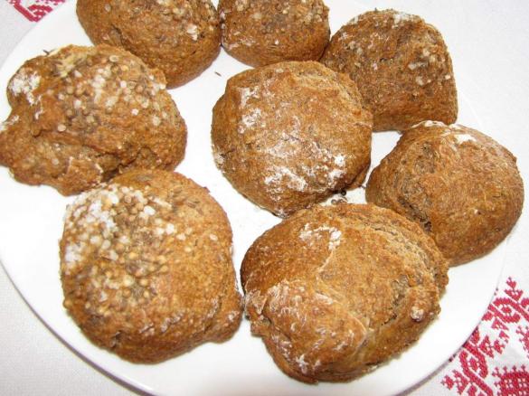 Dinkelvollkornbrötchen mit Sauerteig