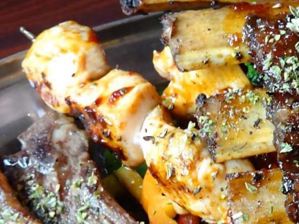 Grillspieße mit Hähnchenfilet Hawaii