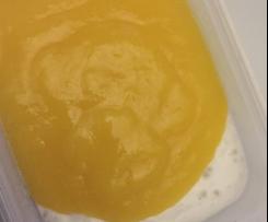 Tapiokapudding mit Kokosmilch und Mangomus