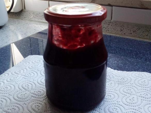 Brombeermarmelade mit Holunderblütensirup
