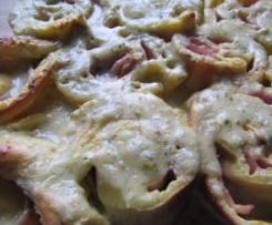 Pfannkuchen-Käse-Röllchen, überbacken