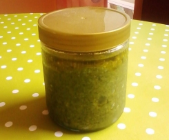 Schnelles und günstiges Pesto
