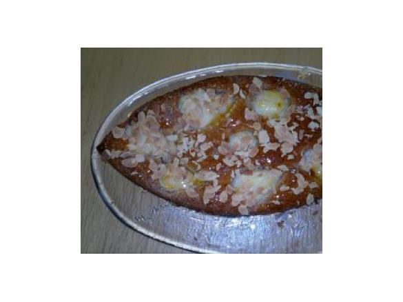 Nusskuchen mit Birnen