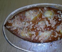 Nusskuchen mit Birnen