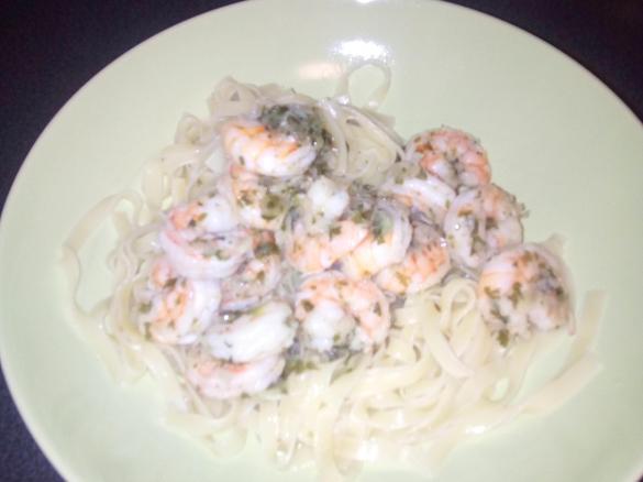 Tagliatelle Alio e Olio mit Garnelen