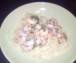 Tagliatelle Alio e Olio mit Garnelen