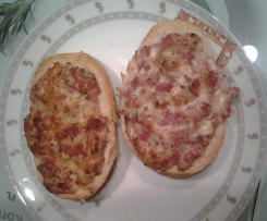 Pizzabrötchen / Pizzatoast 