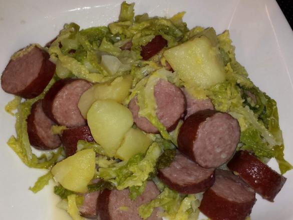 Wirsingeintopf mit Cabanossi (All in One)