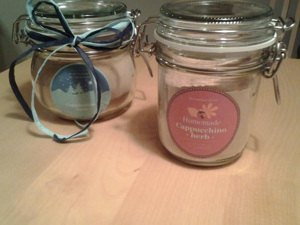 Cappuccino-Pulver herb mit wenig Zucker