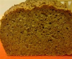 Brot  ; Dinkel, Buchweizen, Roggen (Sauerteig)