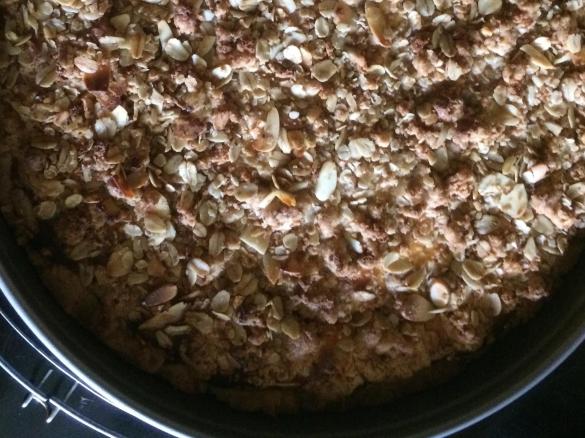 Käsekuchen mit Obst oder Marmelade