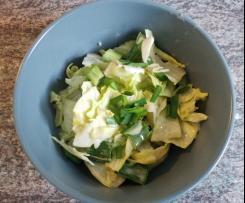 Eisbergsalat mit Dressing a`la Mama