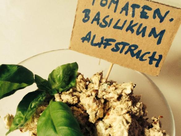 Tomaten-Basilikum-Frischkäsecreme