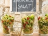 Brokkolisalat mit Pinienkernen