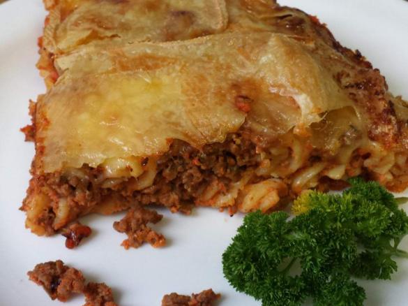 Tomaten-Hack-Nudelauflauf 