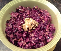 Rotkohl-birnen - Salat mit Walnüssen
