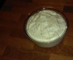 Knoblauchquark (Dip)