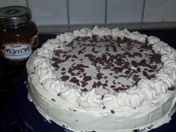 Kastaniensahnetorte  oder Marronisahnetorte